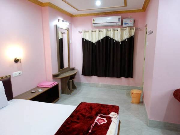 Hotel DL, Tezpur 4